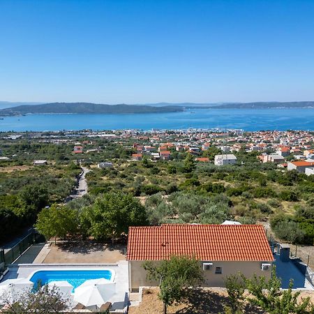 Private Villa Golden Hour With A View Of Split Area Kastel Sucurac Luaran gambar