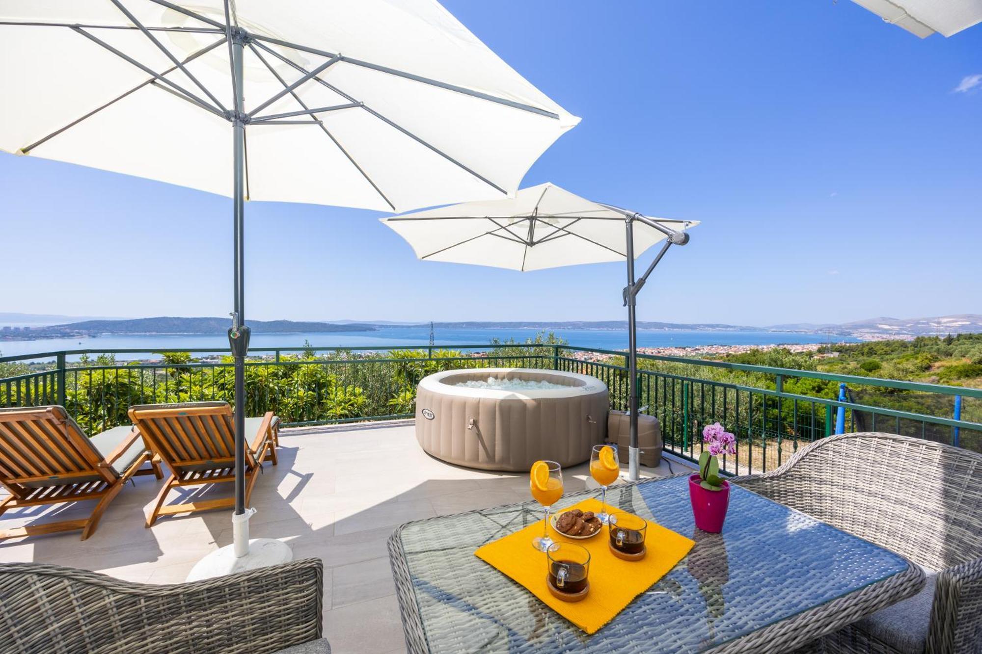 Private Villa Golden Hour With A View Of Split Area Kastel Sucurac Luaran gambar